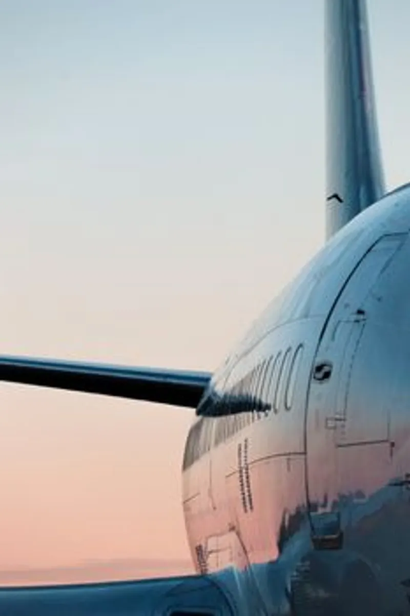 Foto stok gratis aerodinamika, angkutan, badan pesawat